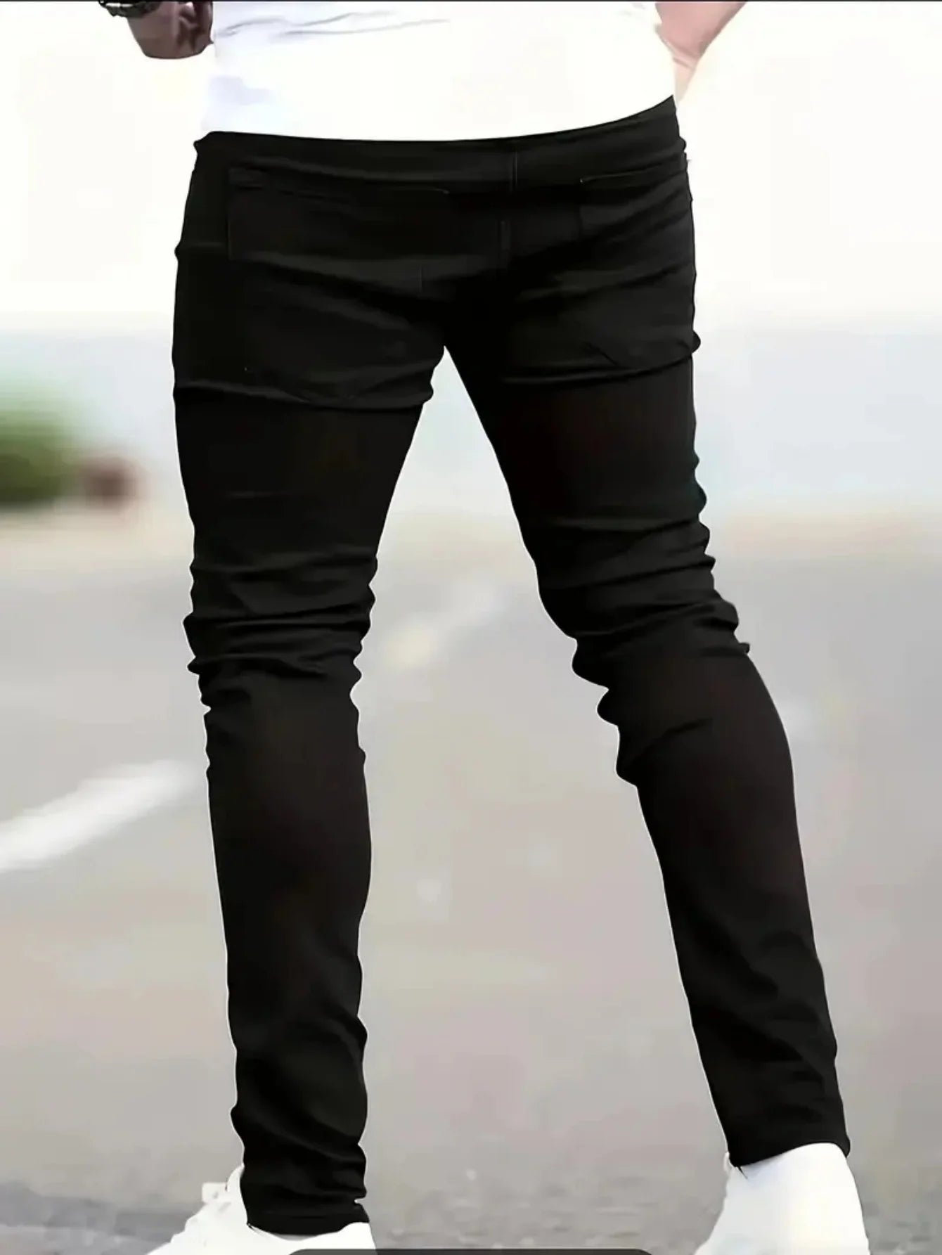 Men’s Slim Fit Black Jeans, Reinforced Denim Seams, Menswear Approved from Gym to Gallery