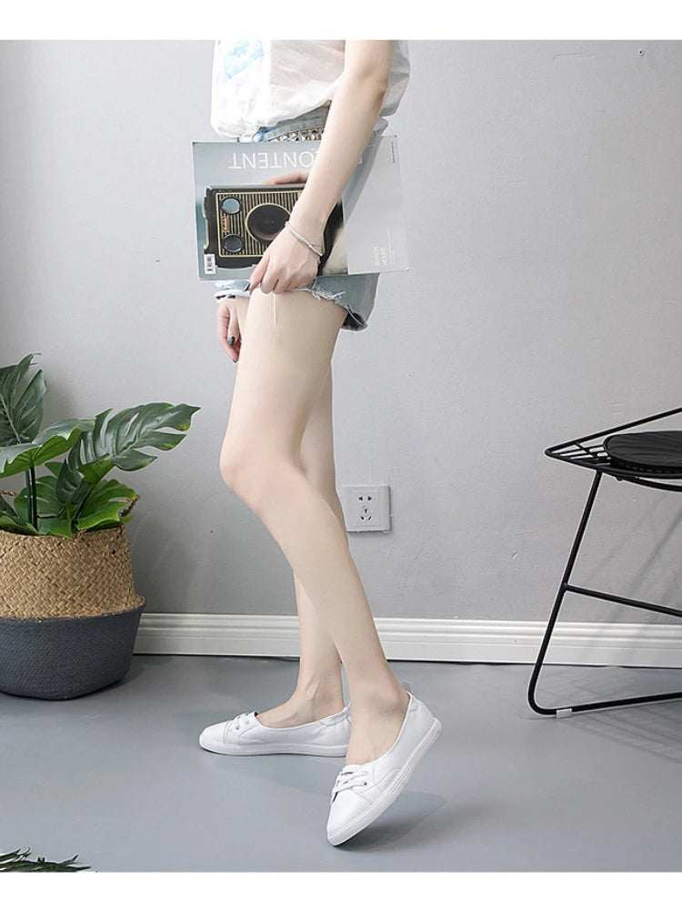 Shallow Mouth Leather Small White Shoes Women's 2026  Flat Shoes Casual Shoes Women Driving Pregnant Women Student Skate Shoes
