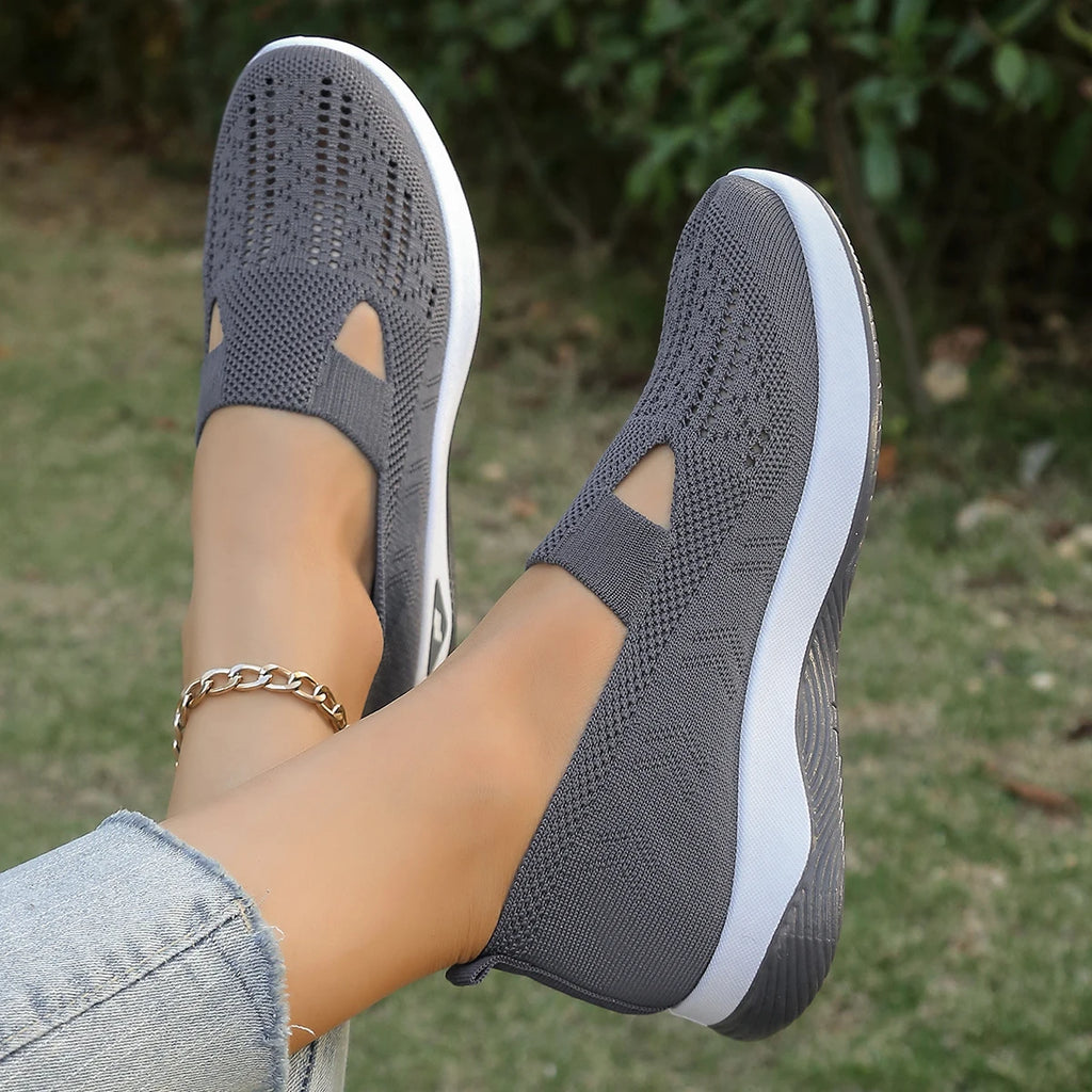 Women's shoes, women's casual shoes, solid color breathable sports shoes, soft-soled lightweight walking shoes, low-top knitted