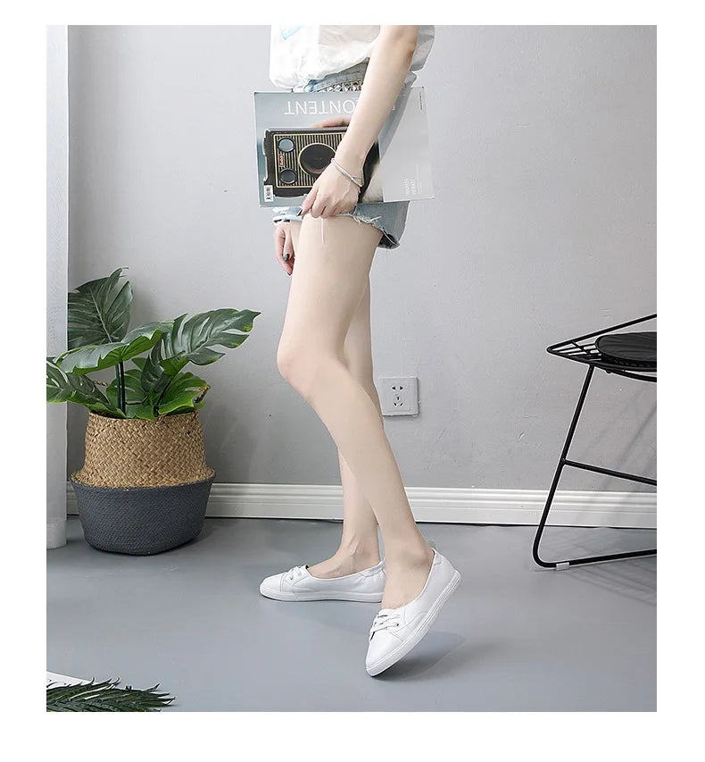 Shallow Mouth Leather Small White Shoes Women's 2026  Flat Shoes Casual Shoes Women Driving Pregnant Women Student Skate Shoes