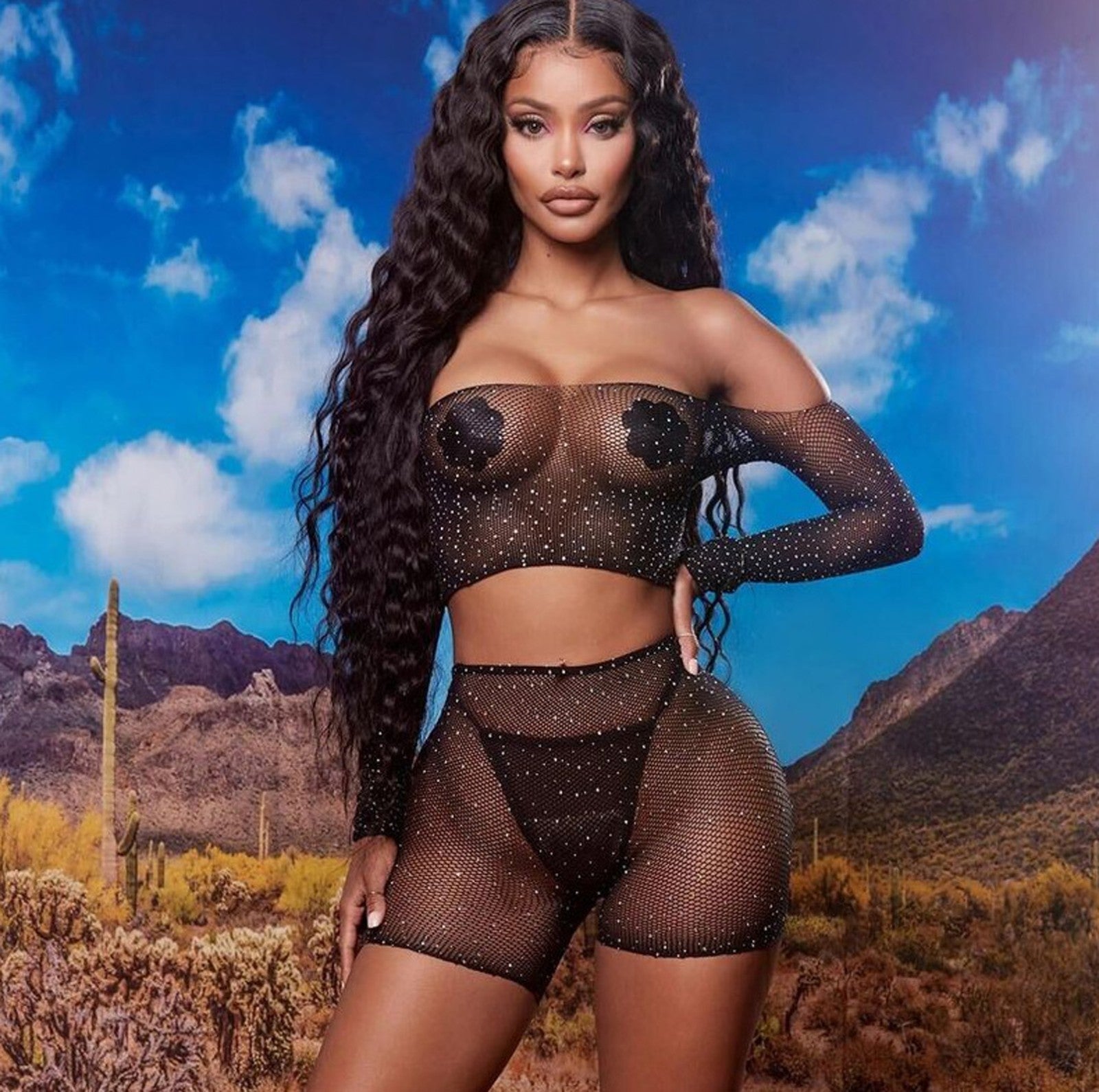 Sheer Rhinestone Sexy Mesh Lingerie Set For Fine Women Outfit Lace Transparent Tops Shorts Crotch Fishnet Lingerie Set