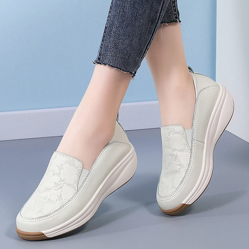 New women's 43 casual shoes, 100% genuine leather breathable and fashionable leather shoes for walking