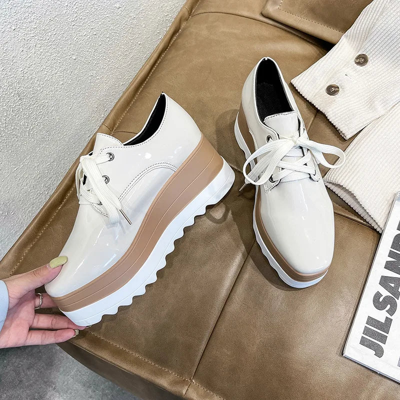 2024 New Spring Women Flat Platform Shoes Slip on Moccains Ladies Casual Shoes Woman Thick Sole Brogue Creepers Sneakers