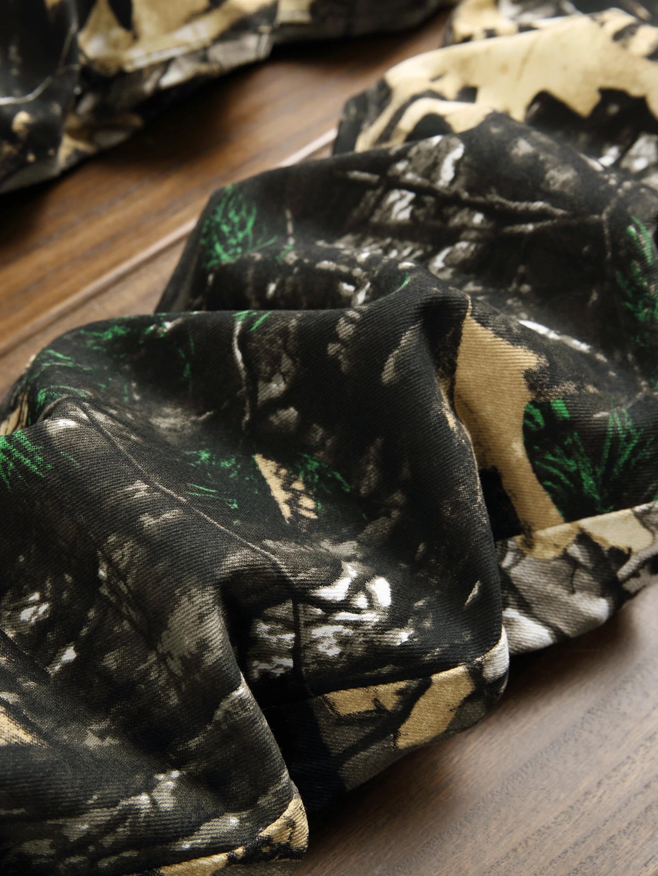 Stylish Mid Stretch Slim Fit Jeans - Men's Mid Waist Distressed And Ripped Denim Jeans With Tassels For All Seasons Street Wear