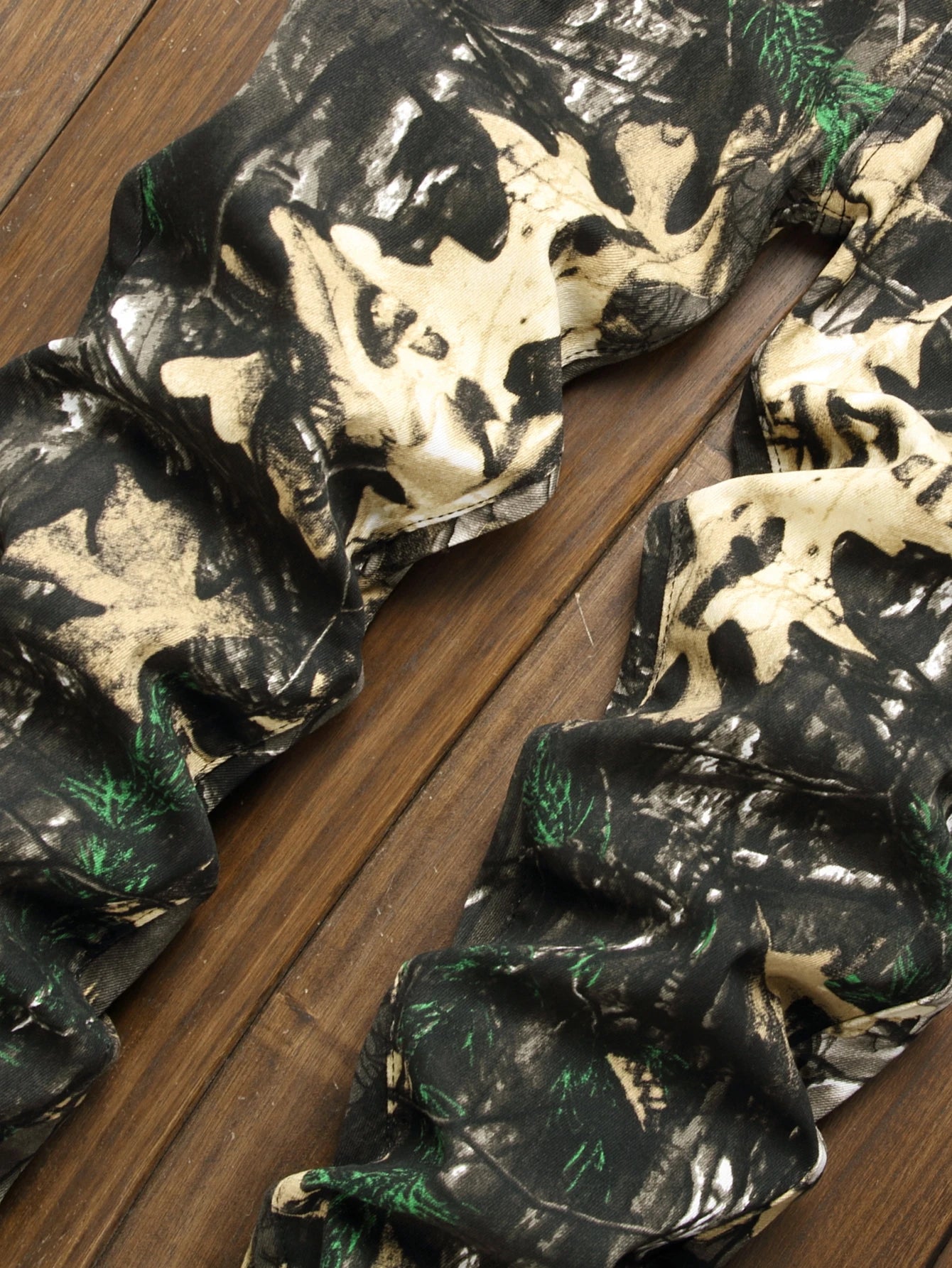 Stylish Mid Stretch Slim Fit Jeans - Men's Mid Waist Distressed And Ripped Denim Jeans With Tassels For All Seasons Street Wear