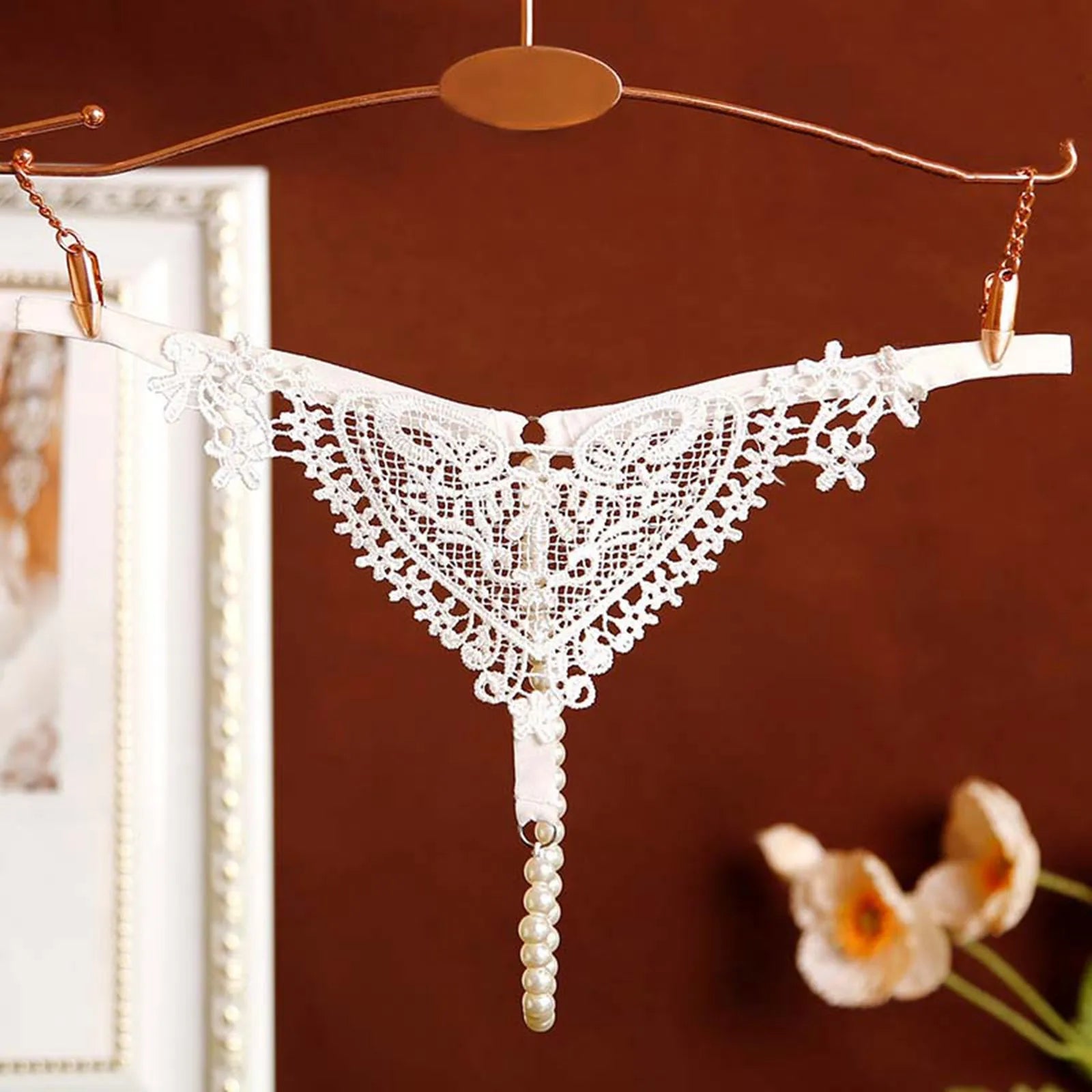 Seamless Crotchless Underwear Women Erotic Floral Embroidered Beading Sexy Lingeries Female Lace Hollow Out Pearl Panties