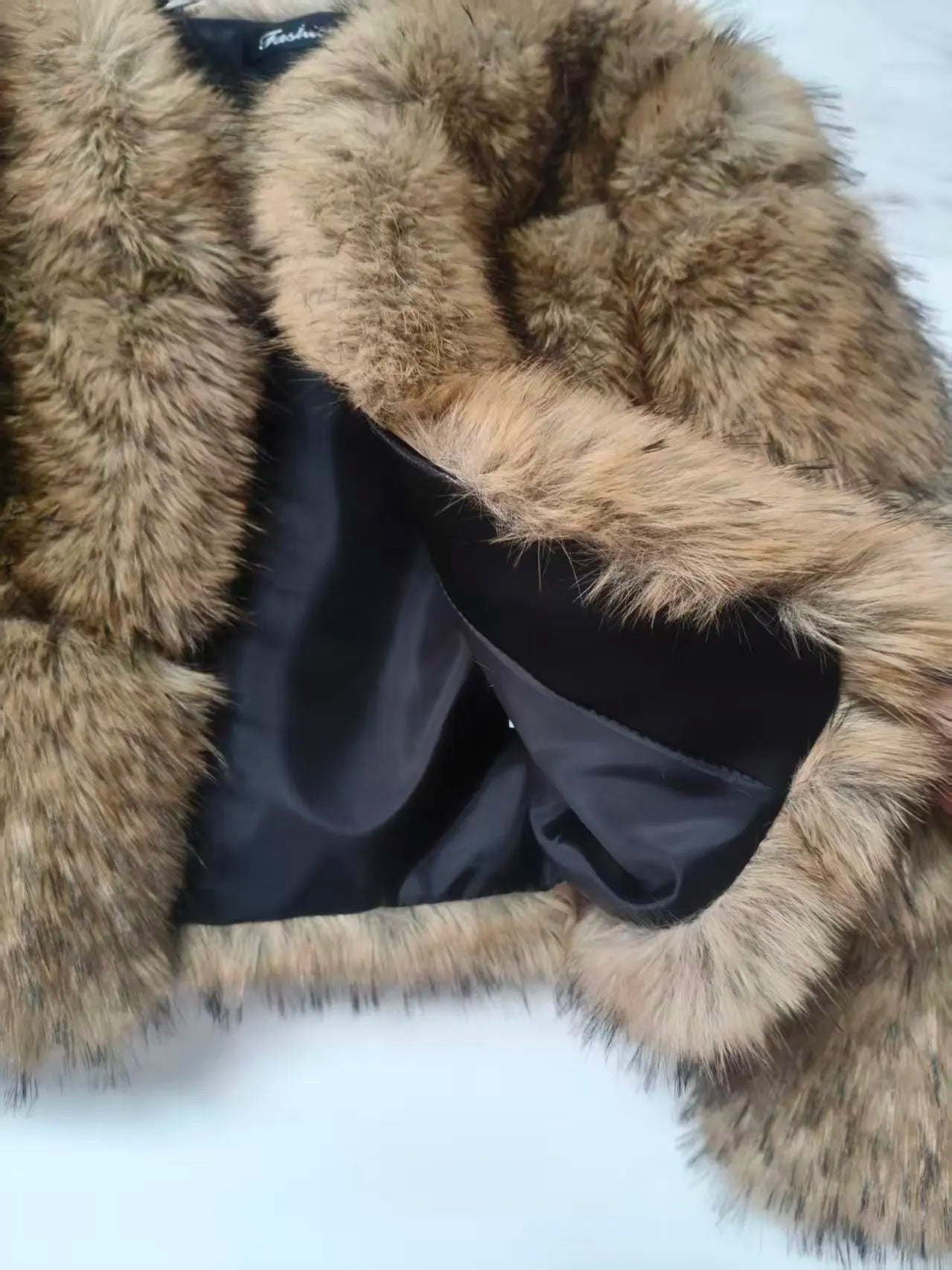 Women Fake Raccoon Fur Coat Ladies Winter Thick Warm Furry Faux Fur Fox Jackets Coats Patchwork Outerwear casaco feminina frio