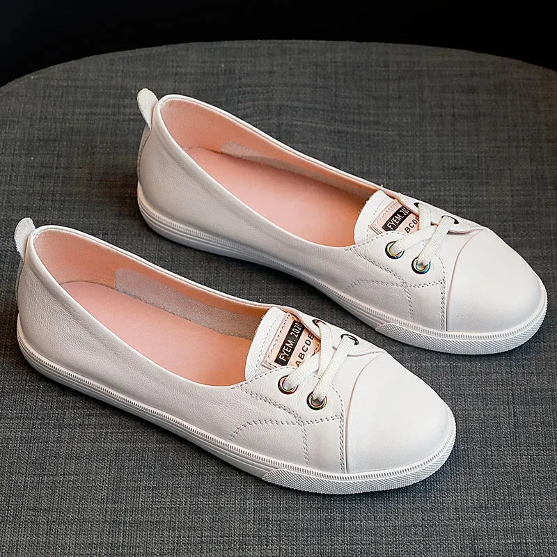 Shallow Mouth Leather Small White Shoes Women's 2026  Flat Shoes Casual Shoes Women Driving Pregnant Women Student Skate Shoes
