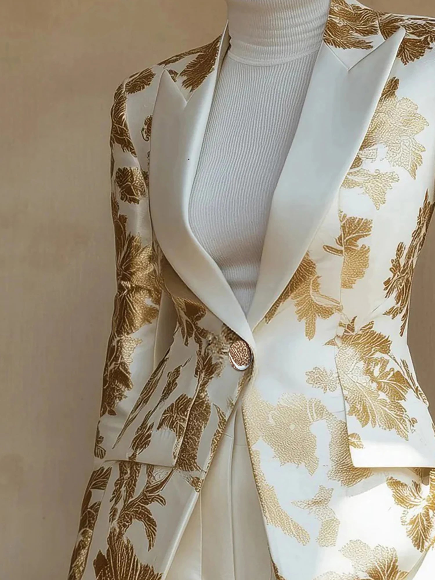 Elegant Fashion Casual Glamorous Long Blazer with Exquisite Print Design, No pockets Stylish Outerwear, Available in all seasons