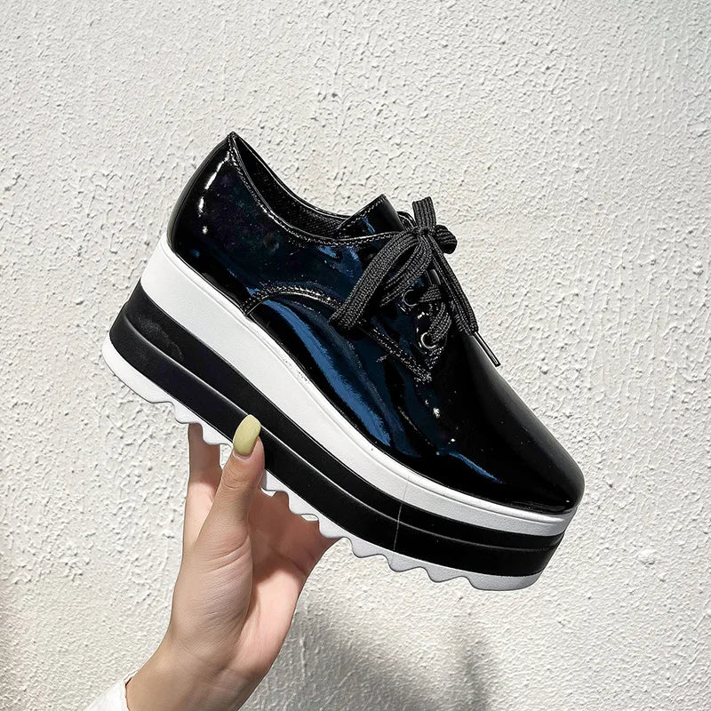 2024 New Spring Women Flat Platform Shoes Slip on Moccains Ladies Casual Shoes Woman Thick Sole Brogue Creepers Sneakers