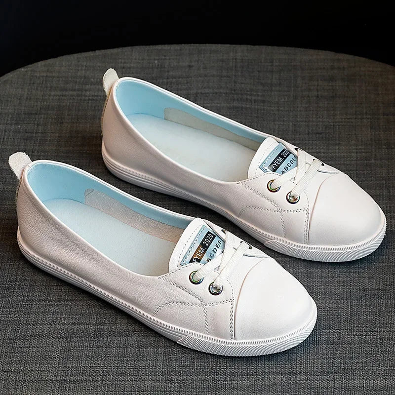 Shallow Mouth Leather Small White Shoes Women's 2026  Flat Shoes Casual Shoes Women Driving Pregnant Women Student Skate Shoes