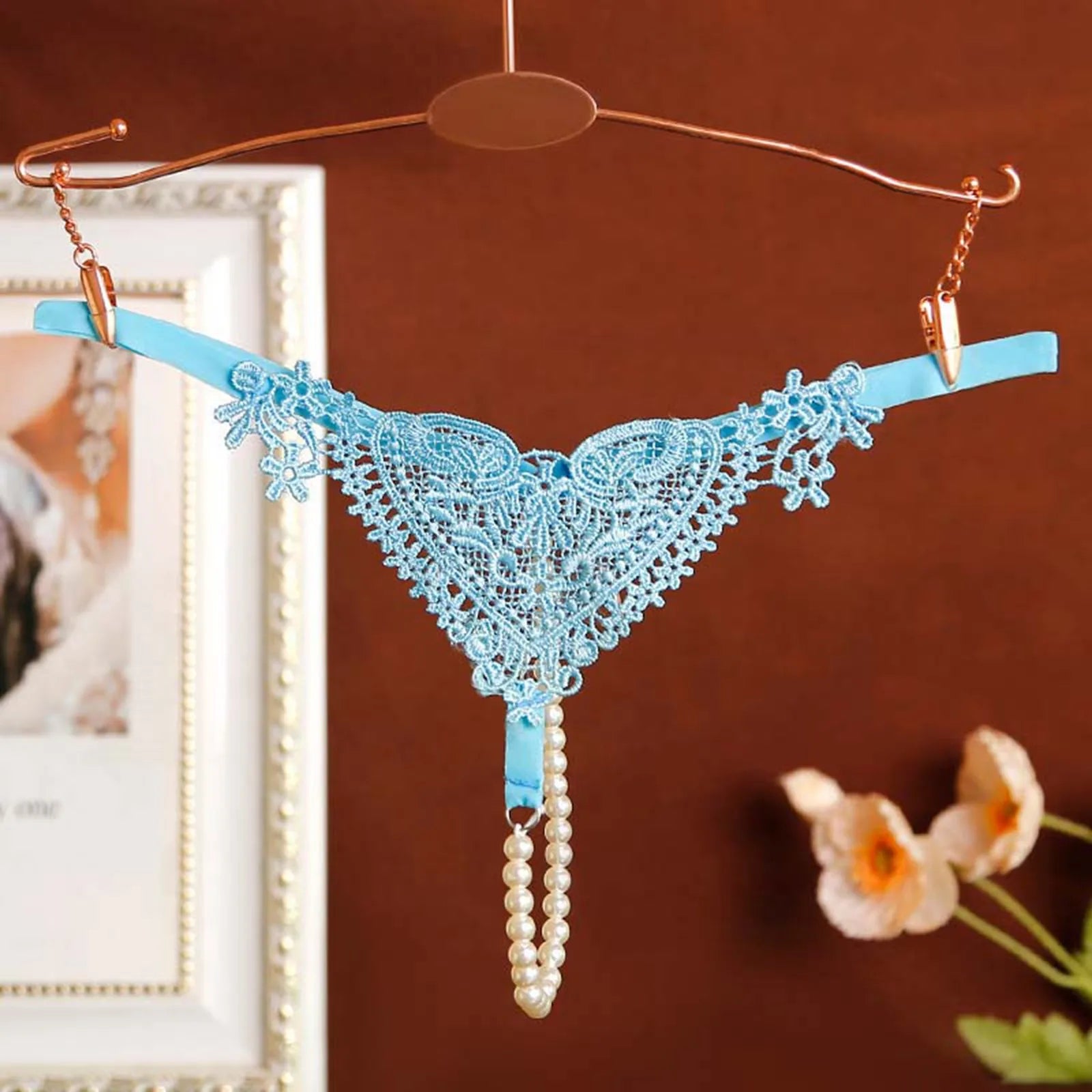 Seamless Crotchless Underwear Women Erotic Floral Embroidered Beading Sexy Lingeries Female Lace Hollow Out Pearl Panties