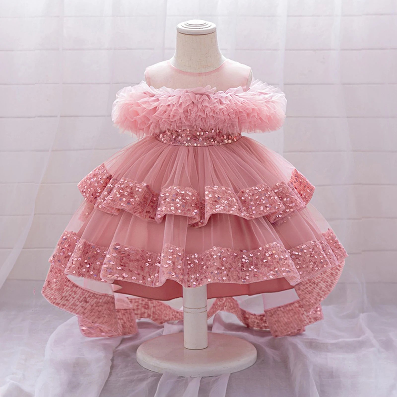Girls Sparkly Sequin Princess Dress with Tulle Skirt and High-Low Hemline Perfect for Birthday Parties and Weddings