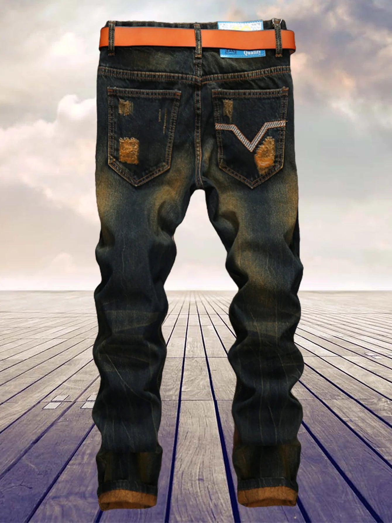 American retro personality makes old men's straight jeans
