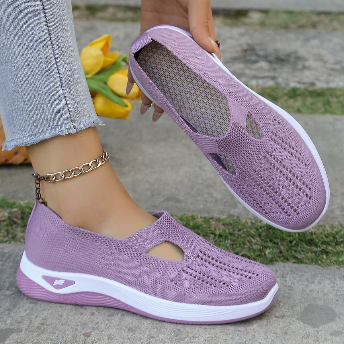 Women's shoes, women's casual shoes, solid color breathable sports shoes, soft-soled lightweight walking shoes, low-top knitted